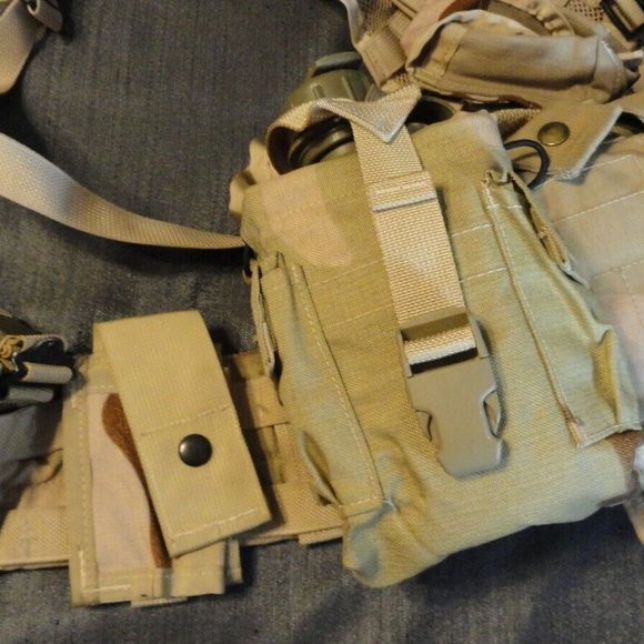 DCU DESERT CAMOUFLAGE FLC LBE LBV LOAD BEARING VEST COMBAT TACTICAL POUCHES 1903 - Picture 8 of 15